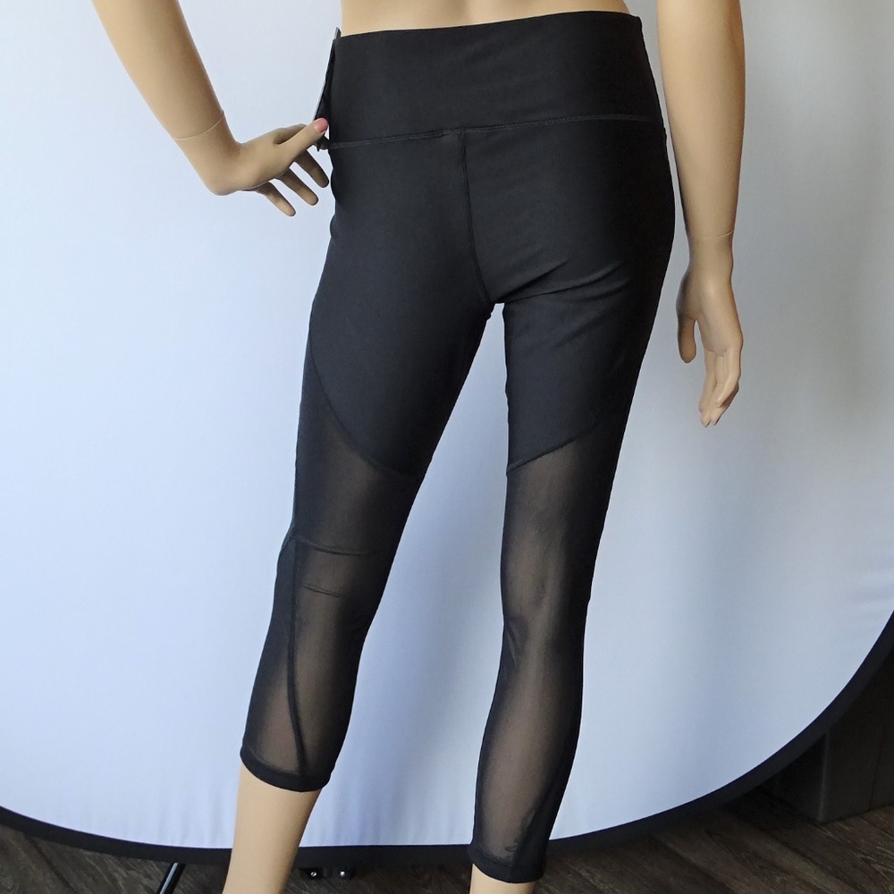 Under Armour Heat Gear Compression Leggings NWT - Picture 2 of 2